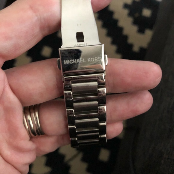 Women’s Michael Kors Watch - Picture 5 of 6